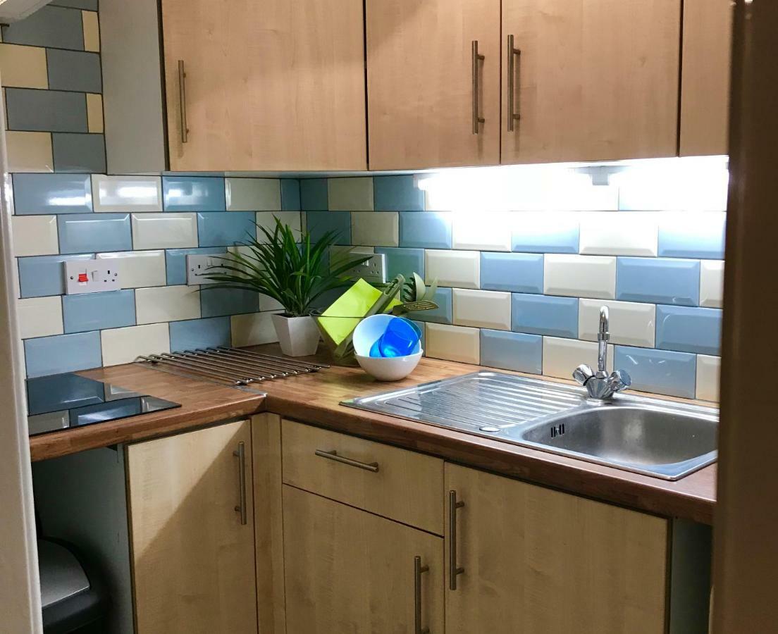 Modern Boutique Studio Apartment Bournemouth Exteriör bild