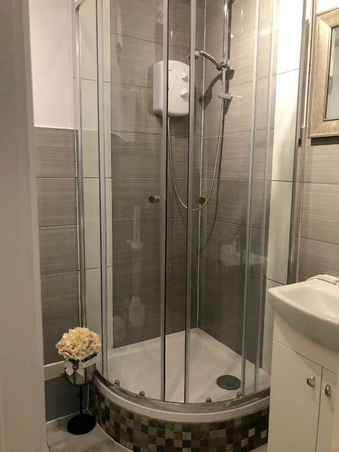 Modern Boutique Studio Apartment Bournemouth Exteriör bild
